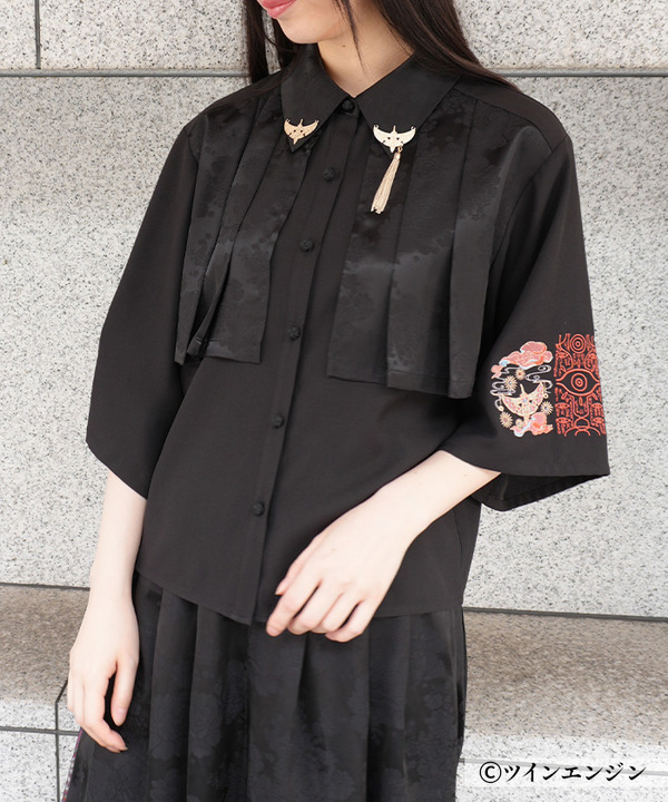 『劇場版モノノ怪 第三章 蛇神』× axes femme　「【劇場版モノノ怪】刺繍ブラウス」着用イメージ