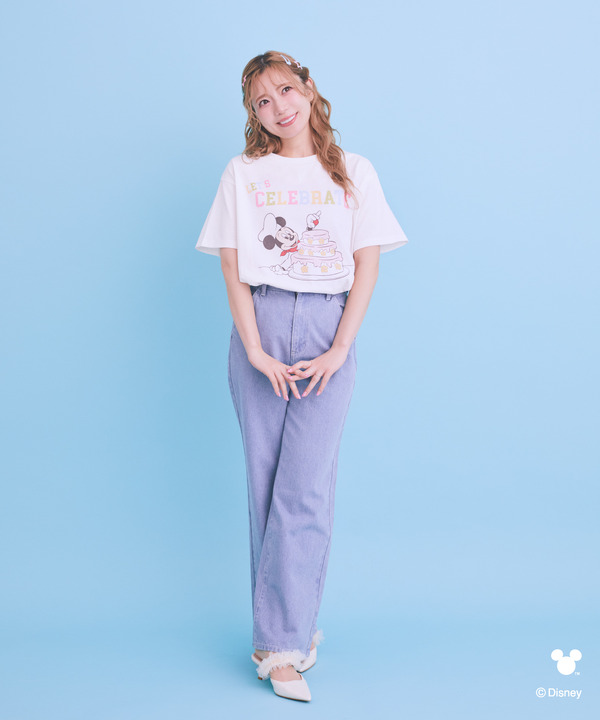 Areeam Disney Collection「Mickey＆Minnie」ミッキー/CELEBRATE Tシャツ　着用イメージ