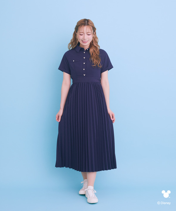 Areeam Disney Collection「Mickey＆Minnie」ミッキー/プリーツシャツワンピース（Navy）着用イメージ