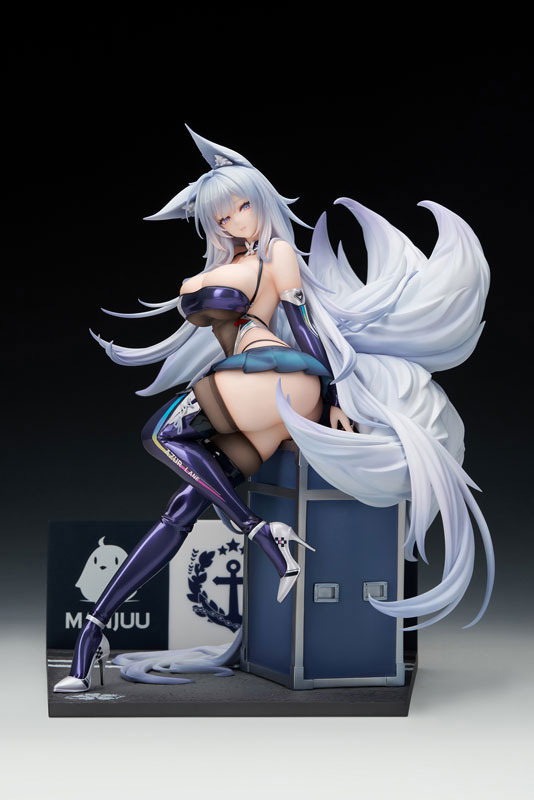 「アズールレーン 信濃 寝待の銀輿Ver. 1/7スケール 完成品フィギュア」
