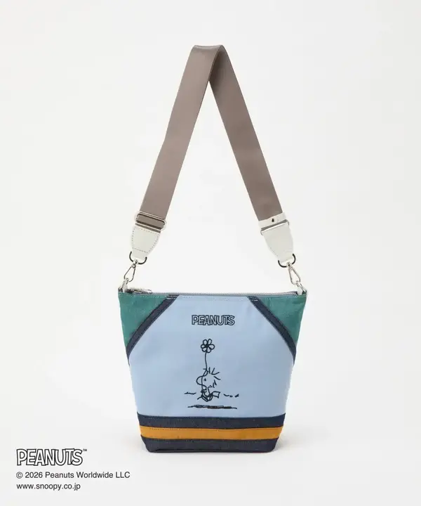 《PEANUTS×russet》リバーシブルショルダーバッグ　¥30,800（税込）