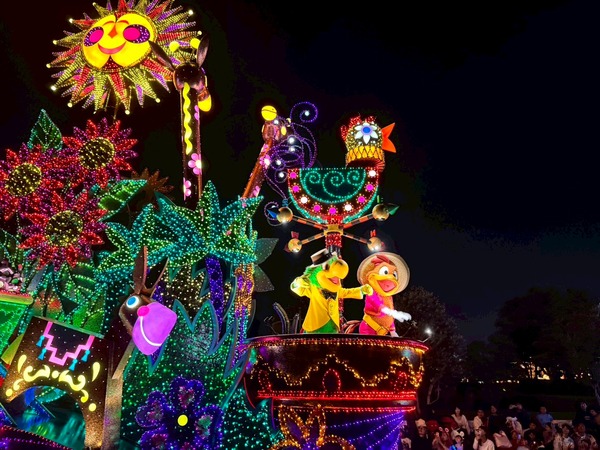 東京ディズニーランド・エレクトリカルパレード・ドリームライツが25周年！記念メッセージ入りスペシャル画像も登場【ディズニー】
