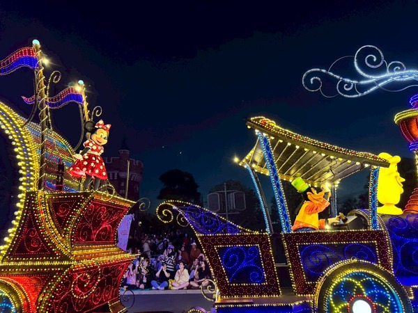 東京ディズニーランド・エレクトリカルパレード・ドリームライツが25周年！記念メッセージ入りスペシャル画像も登場【ディズニー】