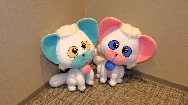 ネガとポジのぬいぐるみ
