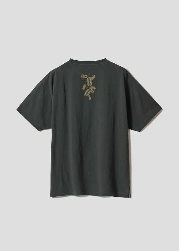 アニメ『刃牙道』×グラニフ　「強き人よ｜ビッグシルエットTシャツ」背面