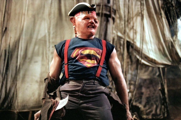 映画「グーニーズ」場面写真（C）1985 Warner Bros., Inc.