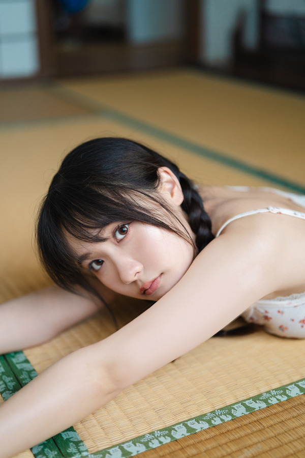 坂倉花 1st写真集（仮）先行カット