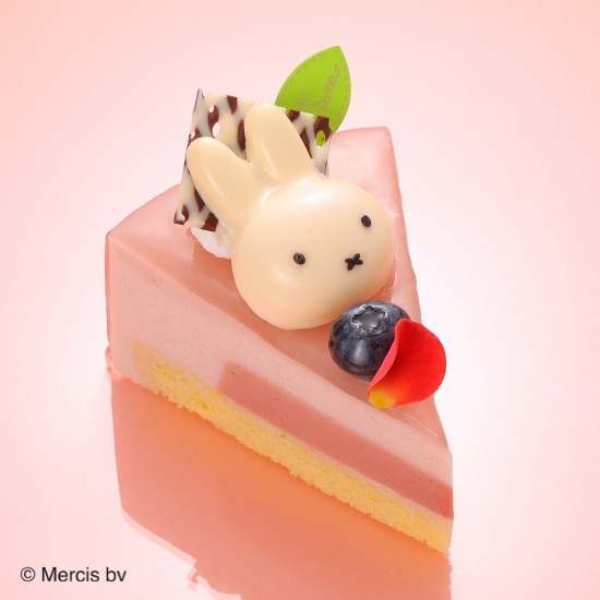 ミッフィーケーキ ラズベリーピーチ