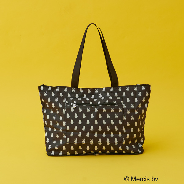 【miffy】総柄プリント折りたたみキャリーオン BIGトートバッグ ¥5,480（税込）