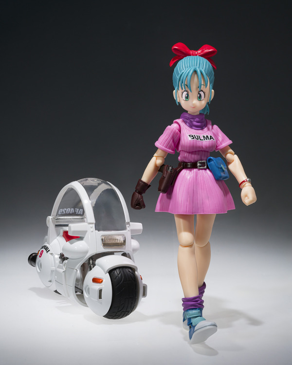 別売りの『ドラゴンボール』シリーズ関連フィギュアと一緒にディスプレイ！
