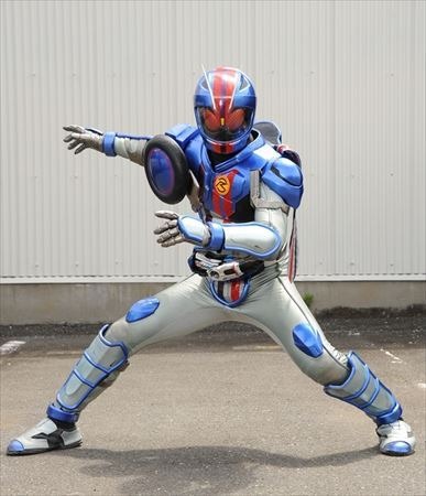 Vシネマ「ドライブサーガ」仮面ライダーマッハと仮面ライダーハートの新フォームが公開