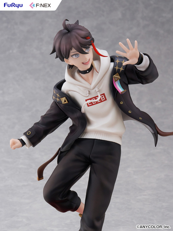 「三枝明那 1/7スケールフィギュア」