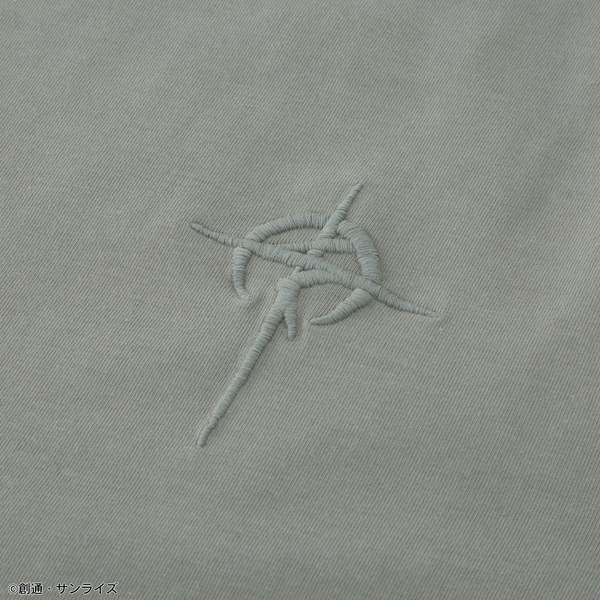 STRICT-G『機動戦士ガンダム 閃光のハサウェイ キルケーの魔女』ロゴマーク刺繍Tシャツ MAFTY【再販売：10月お届け】