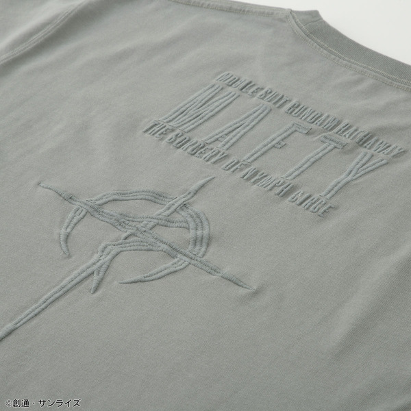 STRICT-G『機動戦士ガンダム 閃光のハサウェイ キルケーの魔女』ロゴマーク刺繍Tシャツ MAFTY【再販売：10月お届け】