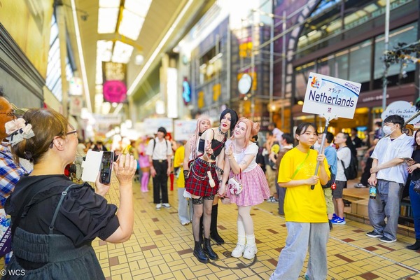 名古屋・大須の街を彩る約1000人参加の「大須コスプレパレード」