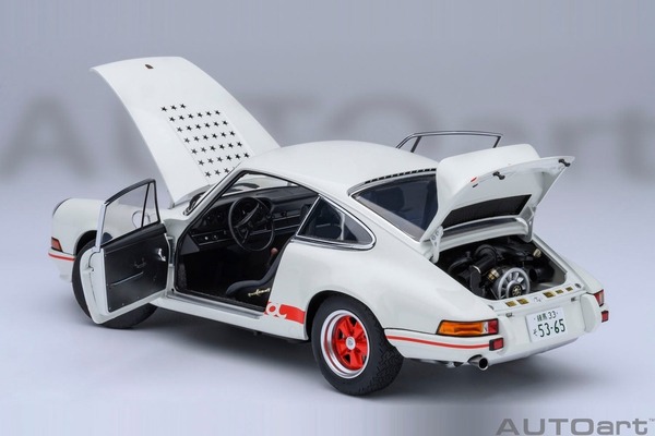 「AUTOart 1/18スケール ポルシェ 911 カレラ 2.7 RS (サーキットの狼／早瀬 佐近)」