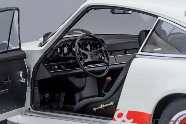「AUTOart 1/18スケール ポルシェ 911 カレラ 2.7 RS (サーキットの狼／早瀬 佐近)」