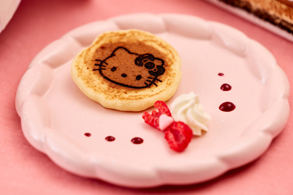 HELLO KITTY のハッピー♡パンケーキ
