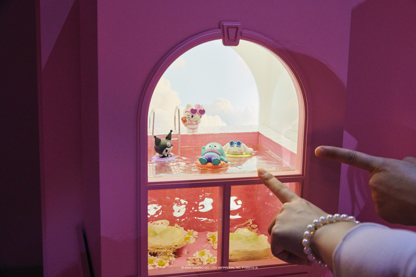『Sanrio characters Exhibition Hotel Floria Tokyo(ホテルフローリア トーキョー)』