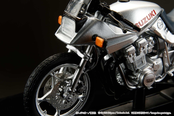 「バリバリ伝説 1/24 完成品バイク 聖 秀吉／SUZUKI GSX750S KATANA」