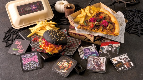 ハロウィーン・ホラー・ナイト15周年を記念したオリジナルデザインのコースター付きメニューが登場！