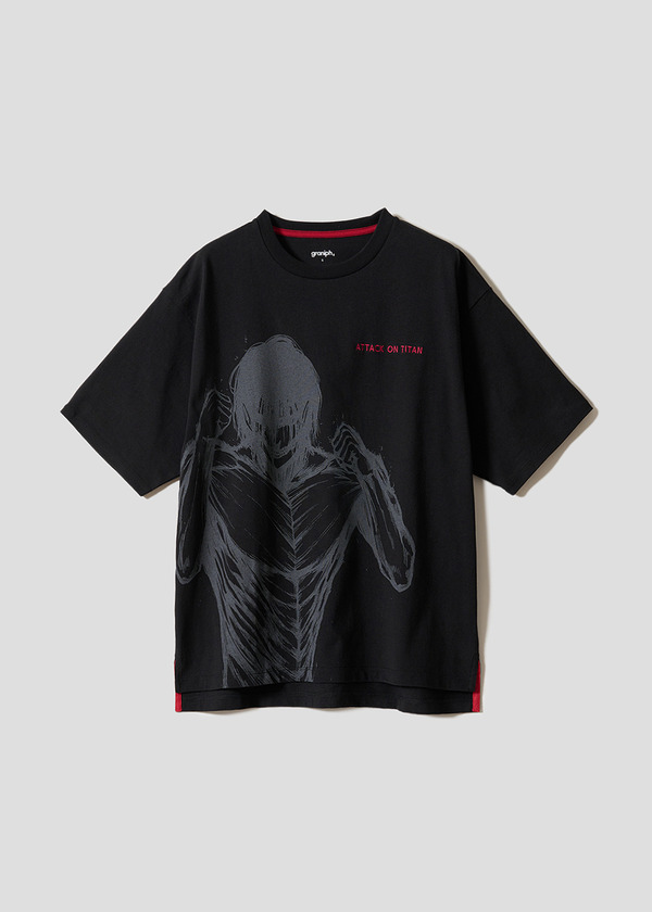 『進撃の巨人』×グラニフ　「15mの対峙｜ビッグシルエットTシャツ」