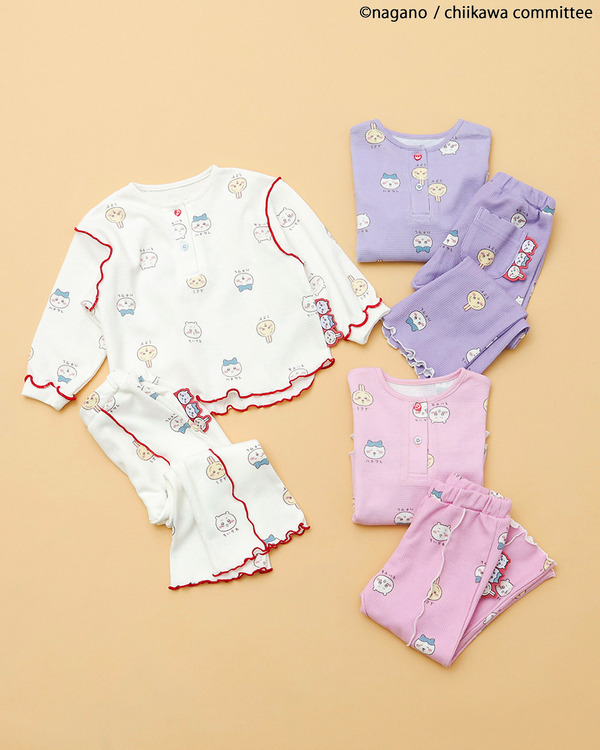 アニメちいかわワッフルヘンリーネックTシャツ