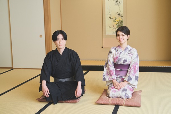 左から内山昂輝、Lynn