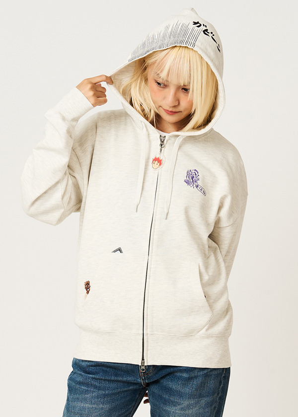 ギャグ漫画家・うすた京介×グラニフ　「がっかりイリュージョン｜ジップパーカー」　着用イメージ
