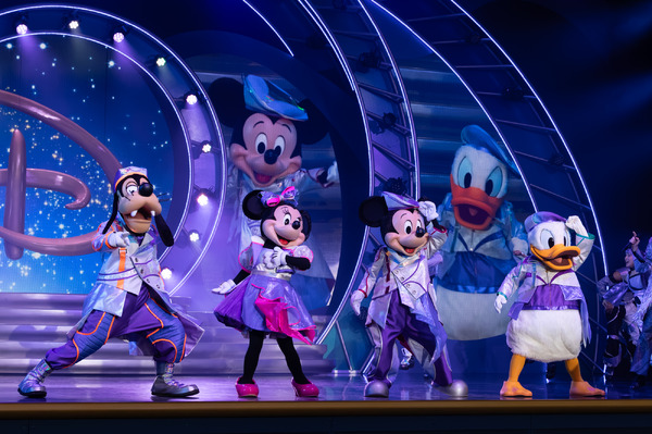 東京ディズニーランドで新ショー始動！ライブパフォーマンスで贈る豪華ステージ！【現地レポ】