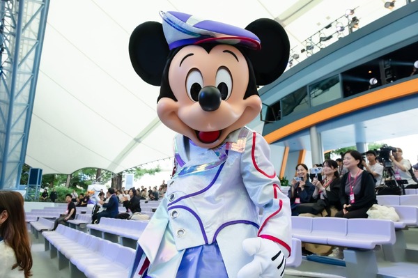 東京ディズニーランドで新ショー始動！ライブパフォーマンスで贈る豪華ステージ！【現地レポ】