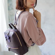 岡田紗佳による着用イメージ(C)Koi・芳文社／ご注文は製作委員会ですか？？