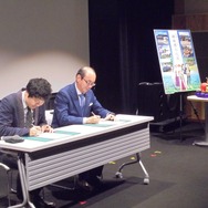 「調印の様子」(C) 2017 サクラクエスト製作委員会