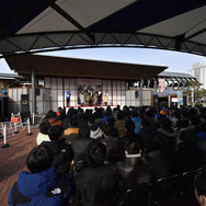 「ガルパン」歴女チームが高知を初訪問 坂本龍馬 書簡貸出セレモニーに1500人のファン集結
