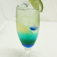 「文豪ストレイドッグス DEAD APPLE（デッドアップル）コラボカフェ」「黎明」（れいめい） \694＋税 (C)2018 朝霧カフカ・春河35/ＫＡＤＯＫＡＷＡ/文豪ストレイドッグスDA製作委員会