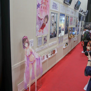 「ダリフラ」ストレリチア、「冴えカノ」恵の等身大パネル...アニプレックスブースをレポート【AJ2018】
