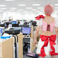 「魔法少女 俺」×「オルクスオンライン」コラボ記念、リアル（？）卯野さきちゃんが編集部にやってきた！