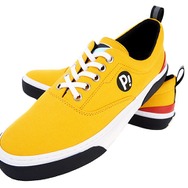 「フリクリ スニーカー」8,200円（税抜）(C)1999 I.G/GAINAX/KGI.