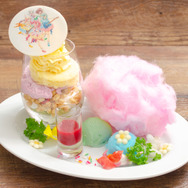 「バンドリ！ ガールズバンドパーティ！カフェ 2019」Pastel＊Palettes のカラフルスイーツプレート　1,380 円（C）BanG Dream! Project （C）Craft Egg Inc. （C）bushiroad All Rights Reserved.