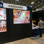 可愛いイリヤの公式コスプレイヤーと豪華クリエイター陣の色紙に注目！集客大勝利な「KADOKAWA」ブース【FGOフェス2019】