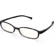 リヴァイモデルは、彼のクールさや潔癖さをイメージ。グレーデミのカラーでダークな過去を表現