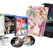 「劇場版マクロスF 30th d シュディスタ b BOX」（c）2009、2011 ビックウエスト／劇場版マクロスF製作委員会