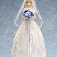 「セイバー ～10th ロイヤルドレスver.～」17,600円（税込）（C）TYPE-MOON