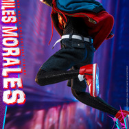 「『スパイダーマン：スパイダーバース』1／6スケールフィギュア　マイルス・モラレス／スパイダーマン」38,000円(税込）（C）2020 Marvel.（C）2020 SPA & CPII