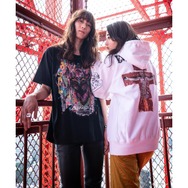 「エヴァンゲリオン×glamb　Tシャツ」各7,590円(税込)(送料・手数料別途)／「エヴァンゲリオン×glamb　リリスフーディ」22,000円(税込)(送料・手数料別途)(C)カラー