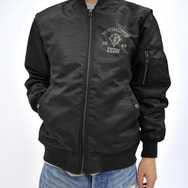 「ジオン軍 MA-1ジャケット BLACK」12,000円（税別）（C）創通・サンライズ