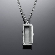 「鬼滅の刃 禰豆子の箱アクセサリー」8,800円（税込）(c)吾峠呼世晴／集英社・アニプレックス・ufotable