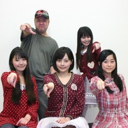 稲田徹さん、大空直美さん、荒浪和沙さん、本多真梨子さん、水瀬いのりさん（左上から）