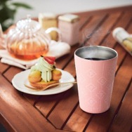 「Disney ツイステッドワンダーランド CUP COFFEE TUMBLER BOOK」各1990円（税抜）（C）Disney