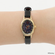 『ディズニーツイステッドワンダーランド』デザイン腕時計 ポムフィオーレ寮デザイン各15,180円(税込)（C）Disney